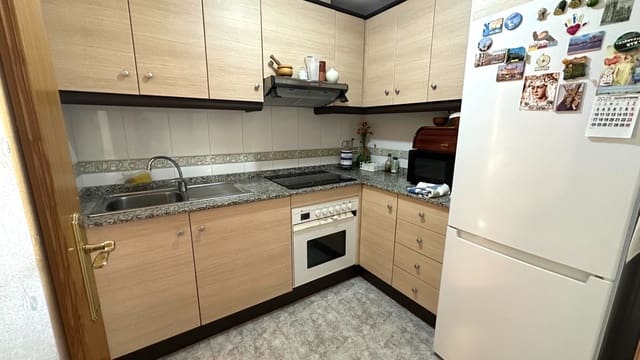 Apartamento de 2 habitaciones en Las Viñas, Guardamar del Segura en venta con garaje - 199.000 € (Ref: 9388621)