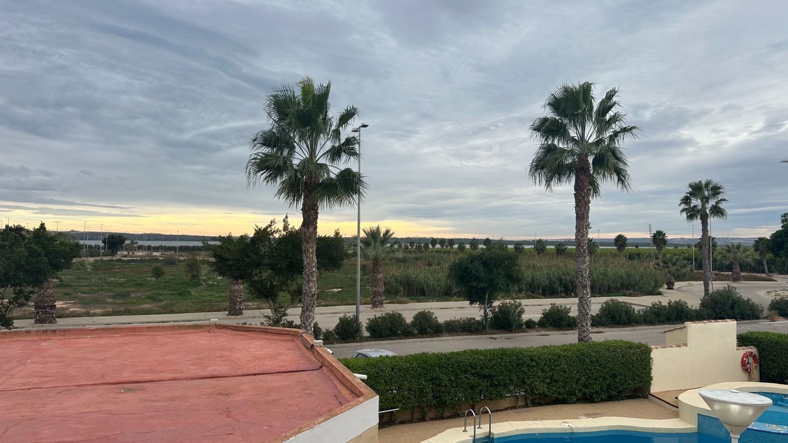 3 slaapkamer Bungalow te koop in El Raso met zwembad - € 210.000 (Ref: 9436537)