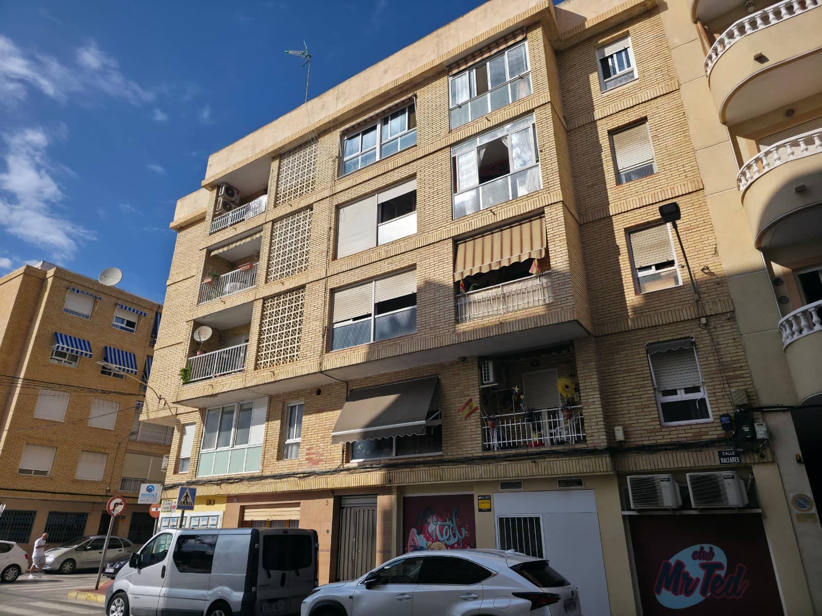 Apartamento de 3 habitaciones en Guardamar del Segura en venta - 159.900 € (Ref: 9438782)