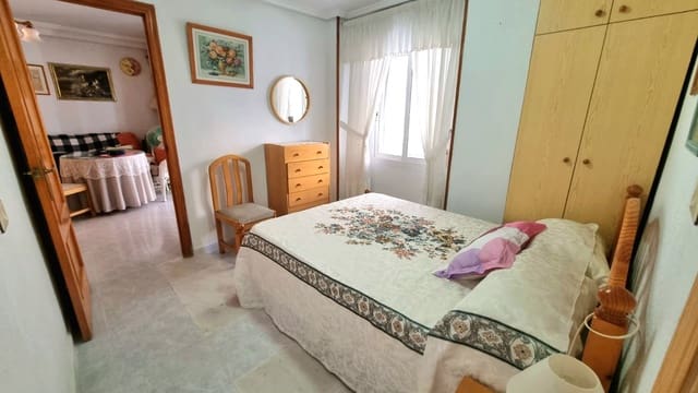 2 makuuhuone Huoneisto myytävänä paikassa Avenida Habaneras - Curva de Palangre, Torrevieja - 135 000 € (Ref: 9447090)