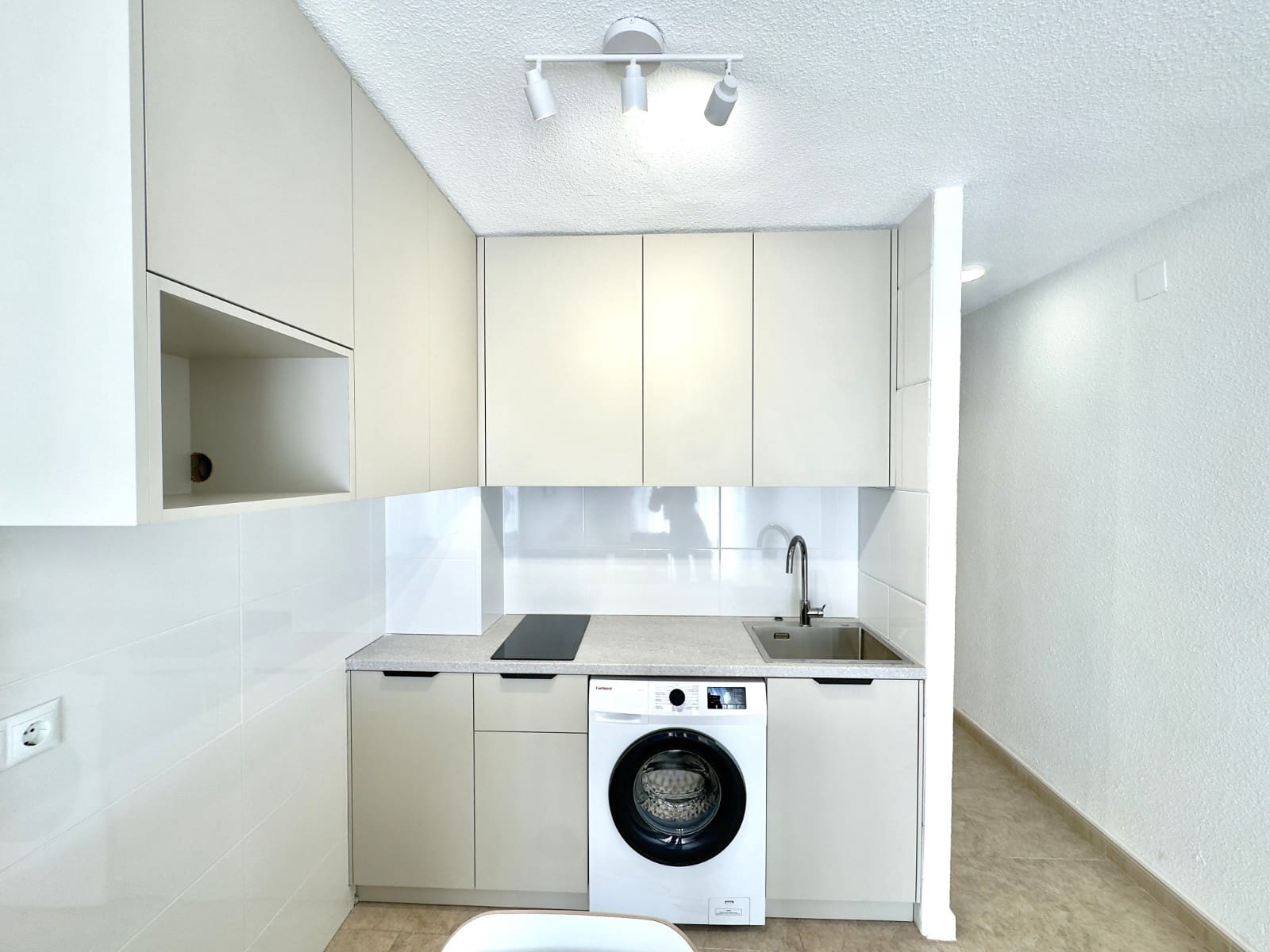 1 soveværelse Lejlighed til leje i Guardamar del Segura - € 550 (Ref: 9447352)