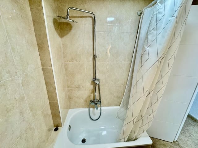 1 makuuhuone Huoneisto vuokrattavana paikassa El Moncayo - El Pòrtic, Guardamar del Segura - 550 € (Ref: 9447352)