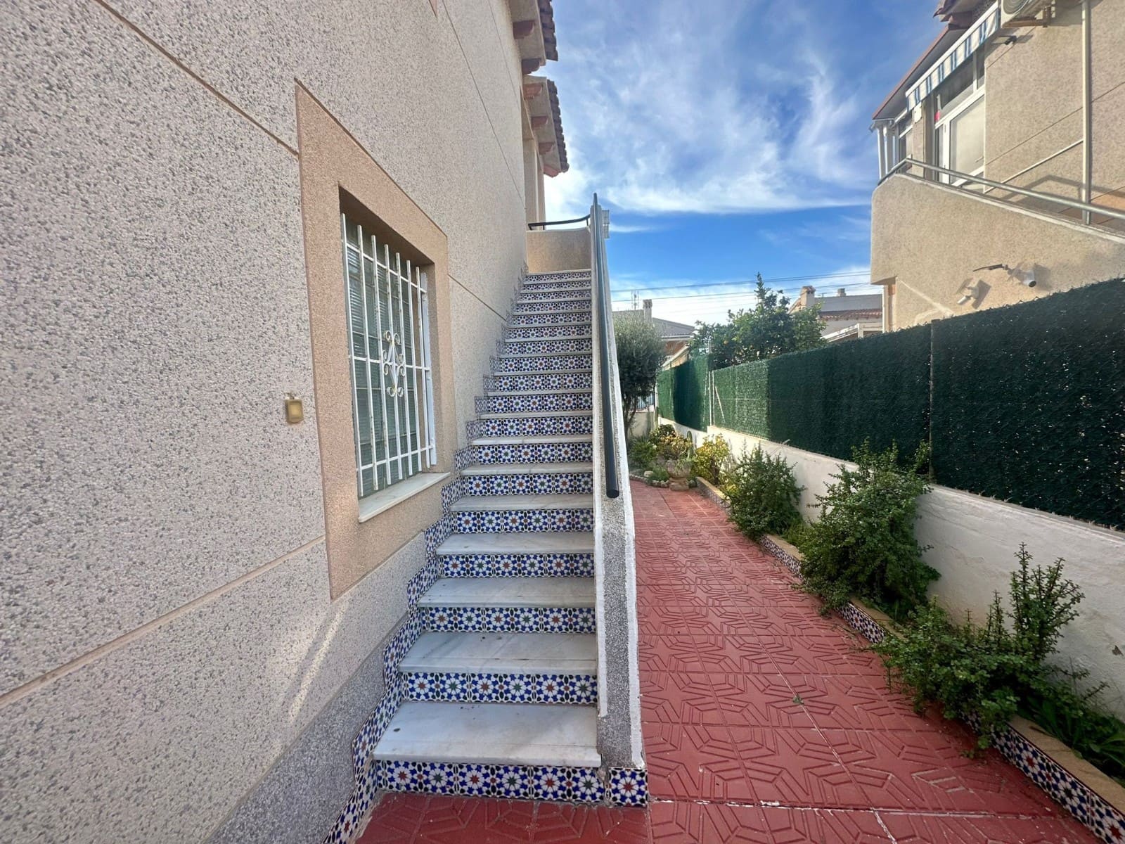 Bungalow de 2 chambres à louer à Guardamar del Segura - 600 € (Ref: 9449647)