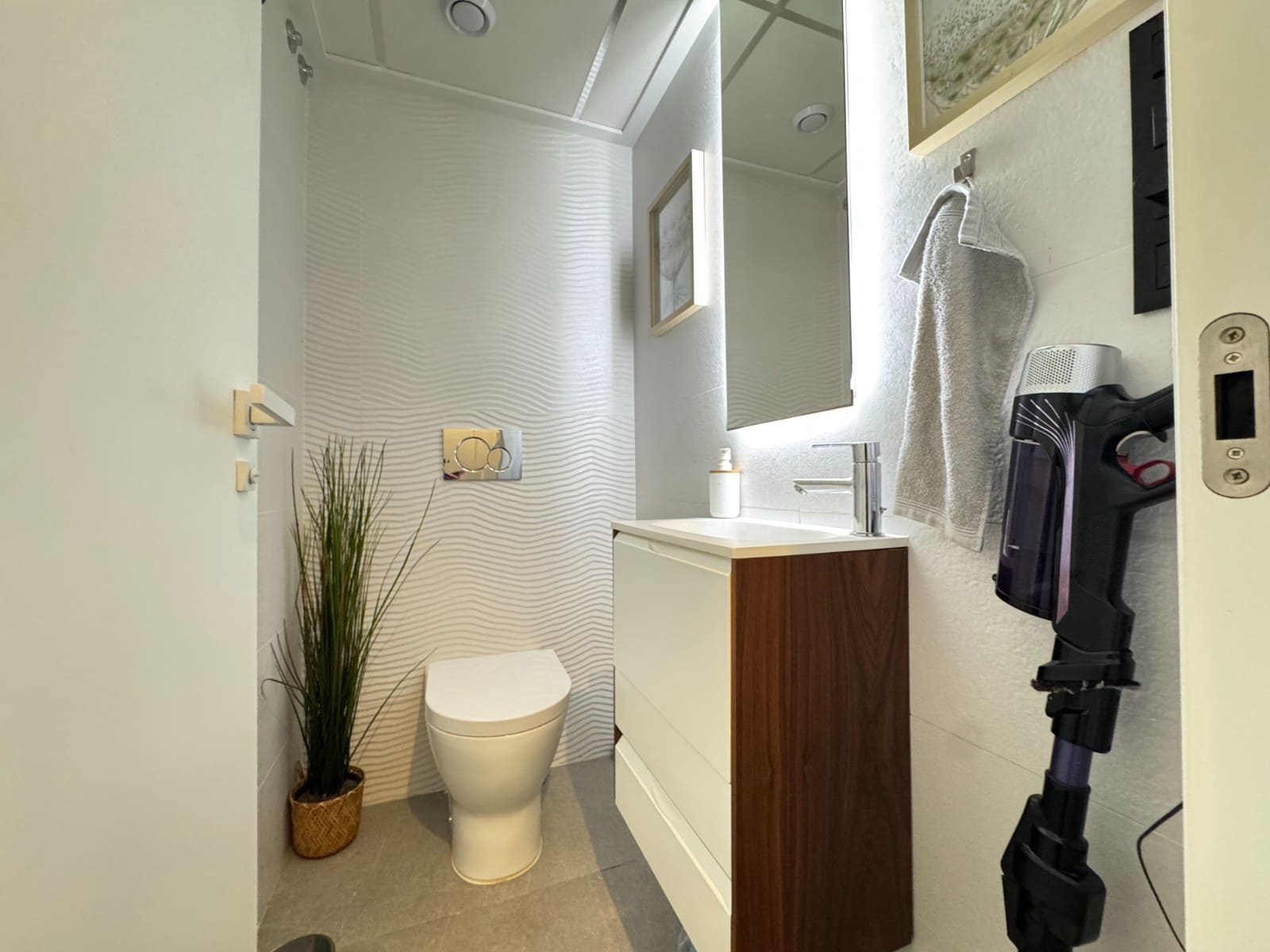 4 makuuhuone Paritalo myytävänä paikassa Guardamar del Segura mukana uima-altaan 
autotalli - 399 000 € (Ref: 9451467)