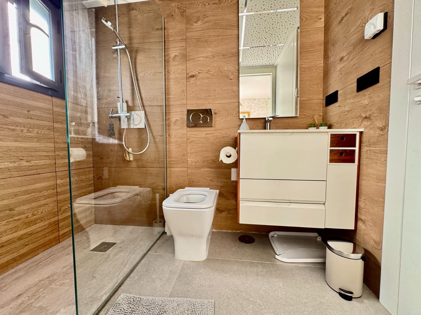 4 makuuhuone Paritalo myytävänä paikassa Guardamar del Segura mukana uima-altaan 
autotalli - 399 000 € (Ref: 9451467)