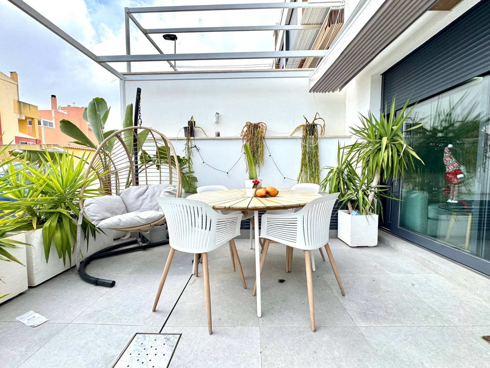 4 quarto Moradia Geminada para venda em Guardamar del Segura com piscina garagem - 379 000 € (Ref: 9451467)