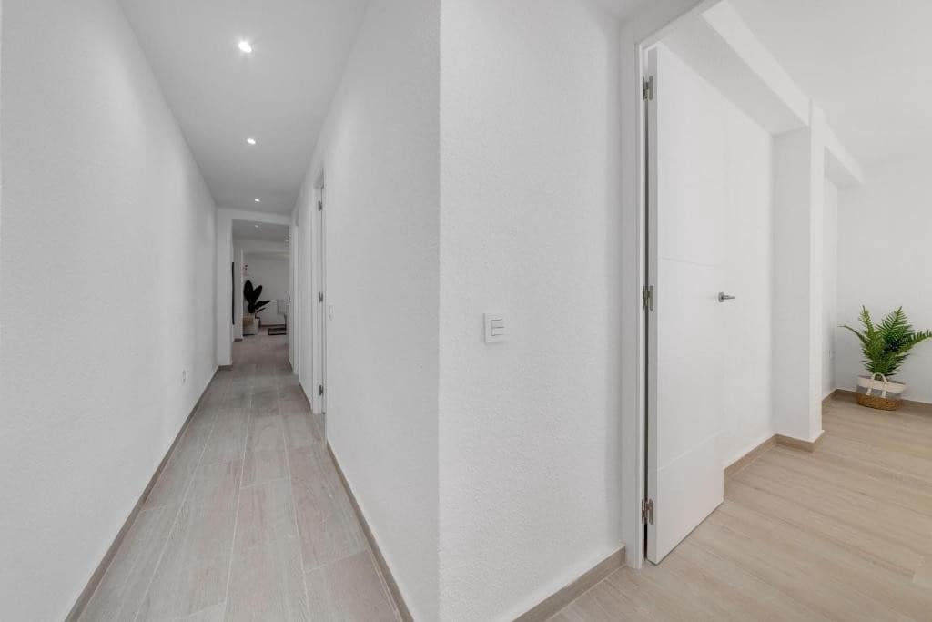 3 makuuhuone Huoneisto myytävänä paikassa Torrevieja - 249 900 € (Ref: 9499955)