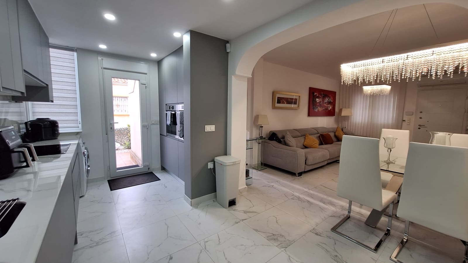 3 sovrum Villa till salu i Guardamar del Segura med pool - 449 900 € (Ref: 9524711)