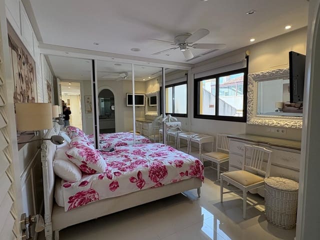 2 sypialnia Penthouse na sprzedaż w Los Secanos, Guardamar del Segura z basenem - 470 000 € (Ref: 9528972)