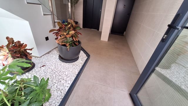 3 quarto Apartamento para venda em Los Secanos, Guardamar del Segura com piscina - 549 950 € (Ref: 9532590)