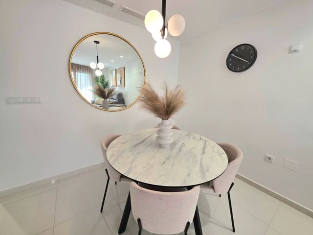 2 quarto Apartamento para venda em Los Secanos, Guardamar del Segura com piscina - 299 000 € (Ref: 9536310)