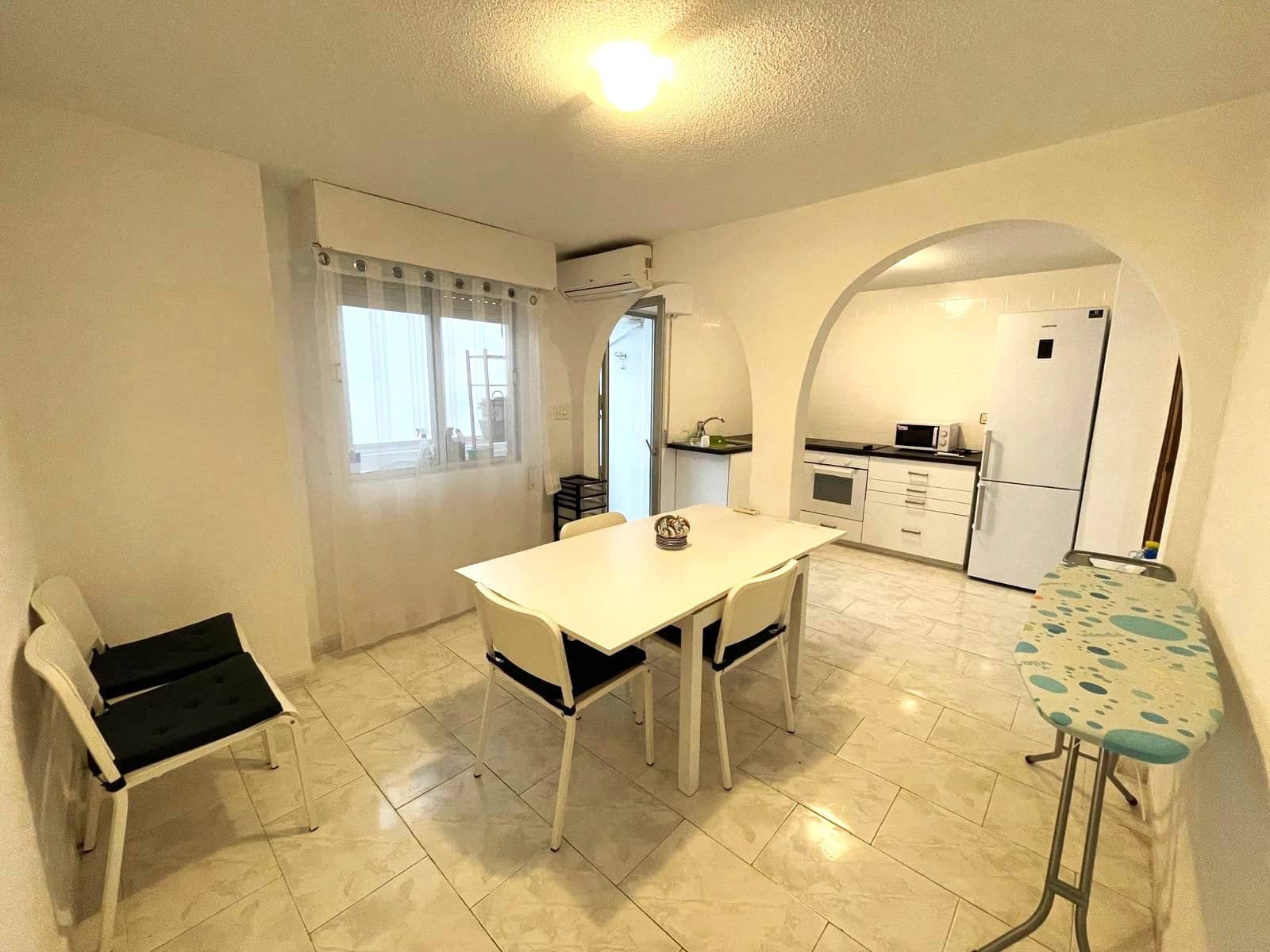 Apartamento de 3 habitaciones en Torrevieja en venta - 199.990 € (Ref: 9547406)