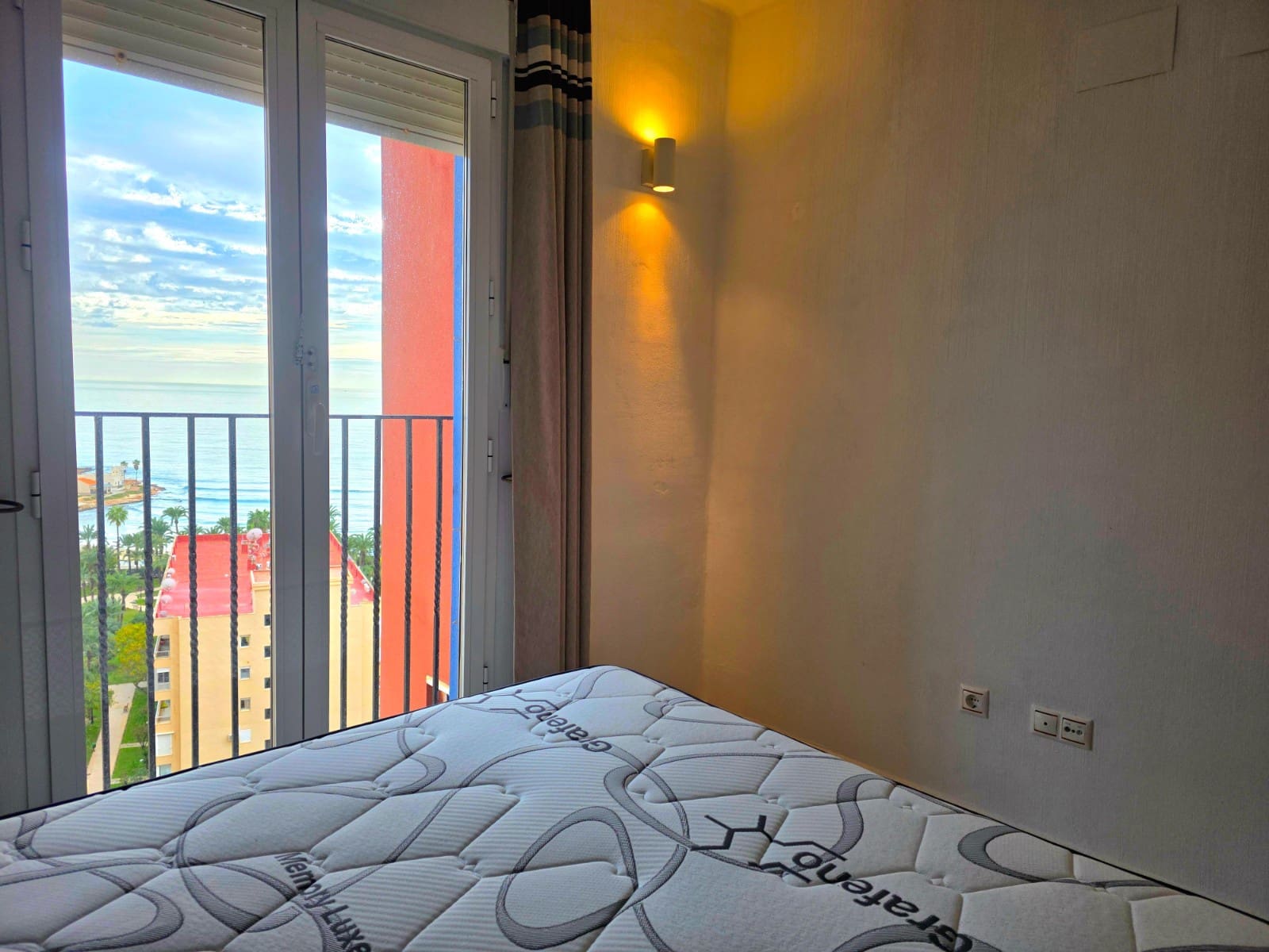 2 soverom Leilighet til salgs i Torrevieja med svømmebasseng - € 269 990 (Ref: 9548678)