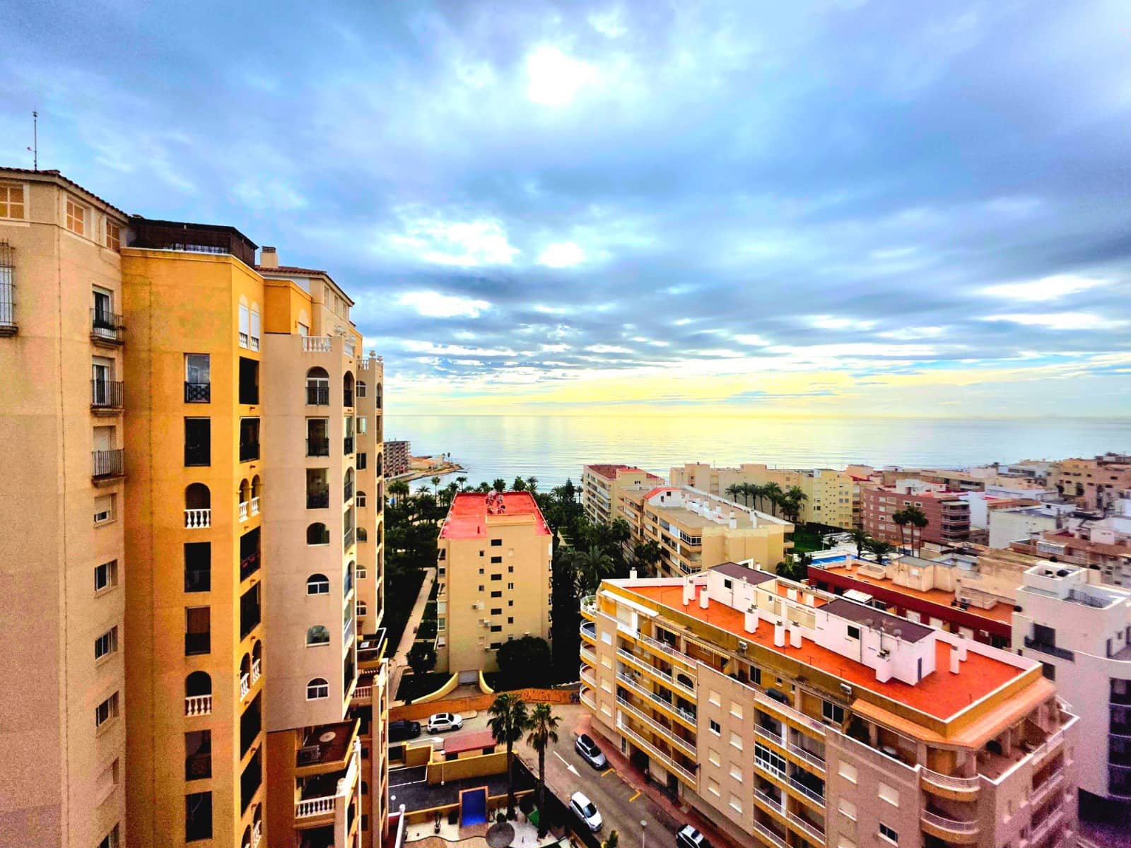 2 soverom Leilighet til salgs i Torrevieja med svømmebasseng - € 269 990 (Ref: 9548678)