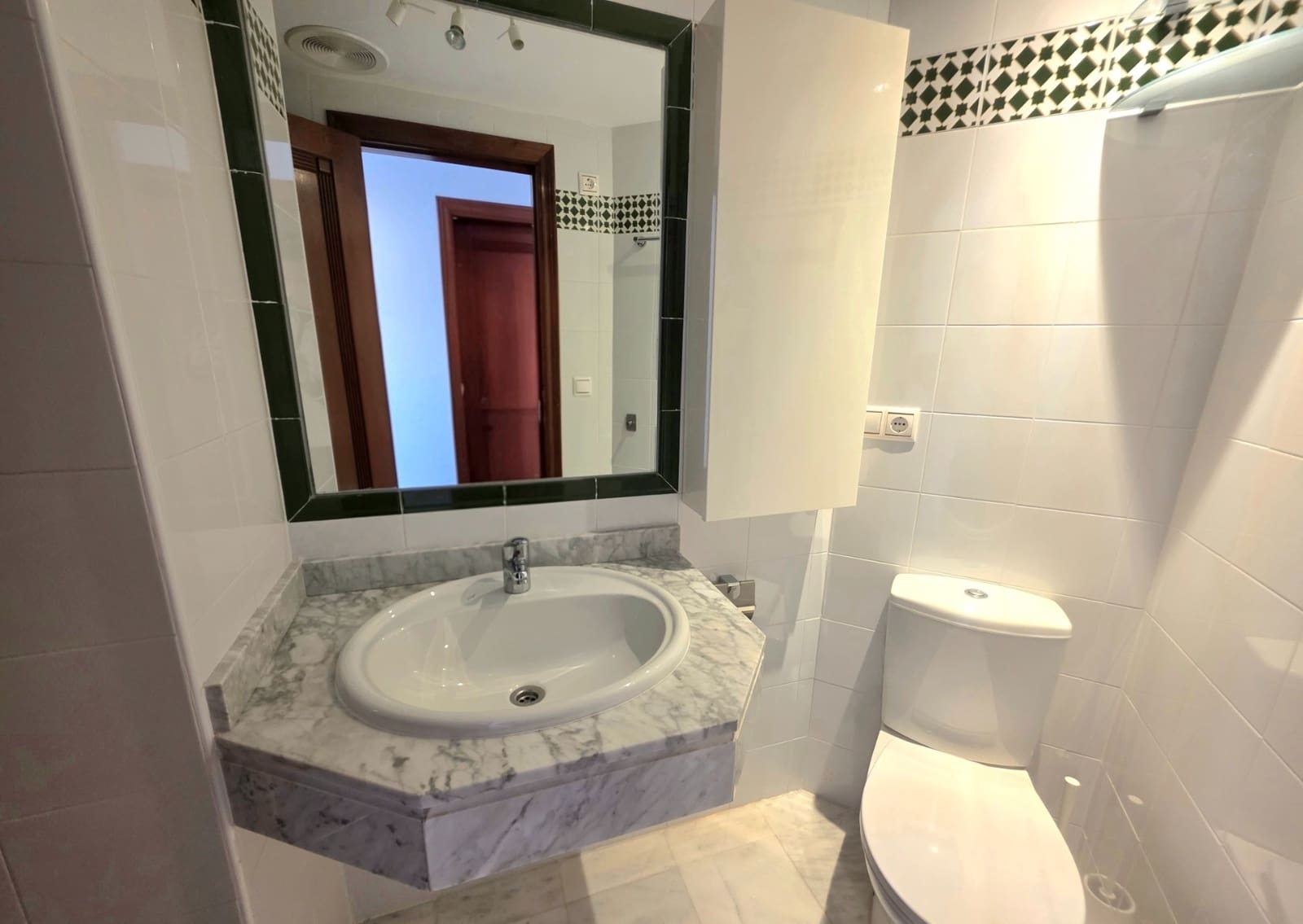 2 soverom Leilighet til salgs i Torrevieja med svømmebasseng - € 269 990 (Ref: 9548678)