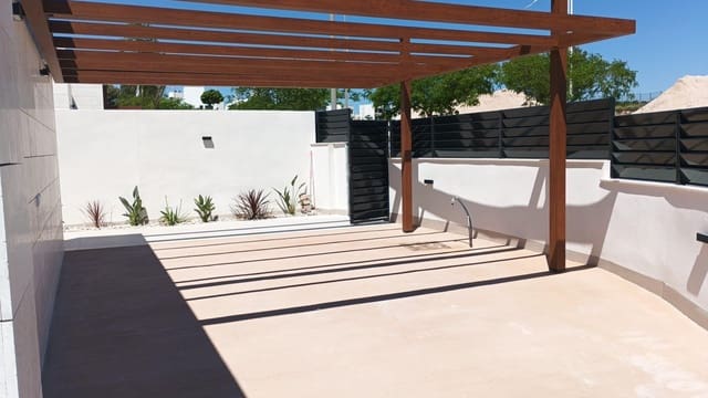 3 slaapkamer Villa te koop in Pinar de Campoverde, Pilar de la Horadada met zwembad - € 594.000 (Ref: 9618178)