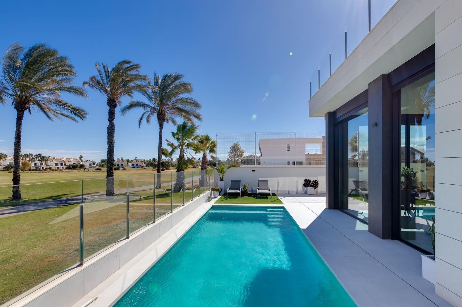 3 soverom Villa til salgs i Pilar de la Horadada med svømmebasseng - € 594 000 (Ref: 9618178)