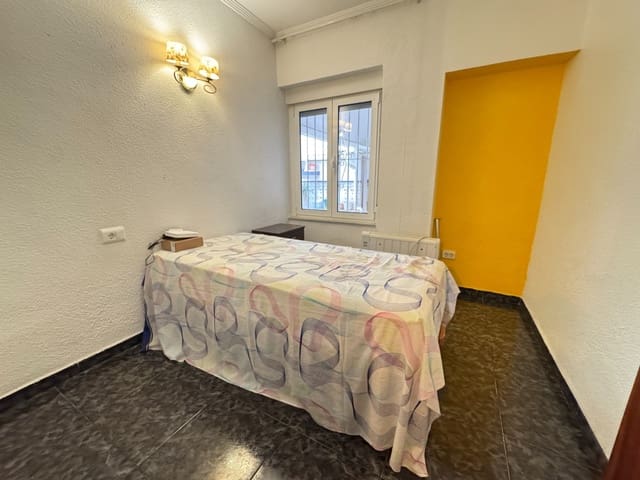 4 chambre Appartement à vendre à Zona Pueblo, Guardamar del Segura avec piscine - 220 000 € (Ref: 9628235)