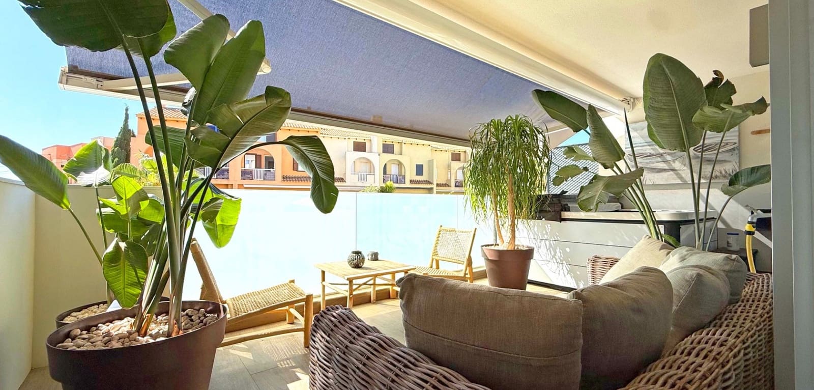 3 bedroom Apartment for sale in Cabo de Palos with pool - € 498,000 (Ref: 9636137)