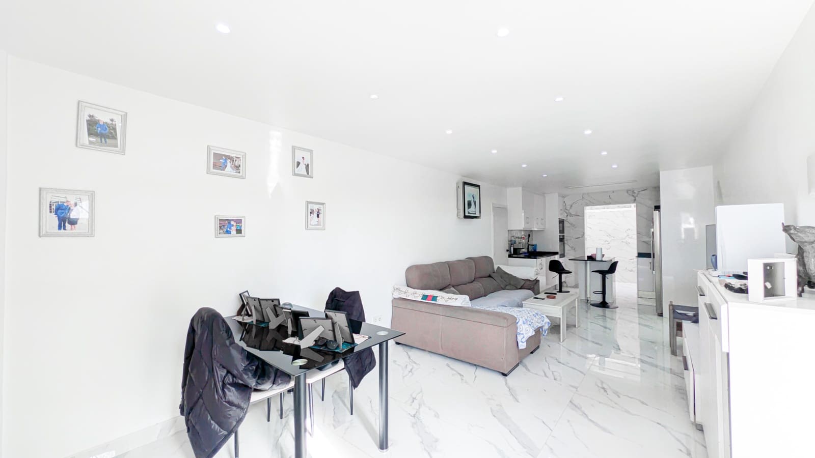 3 sovrum Radhus till salu i Torrevieja med pool - 171 990 € (Ref: 9665346)