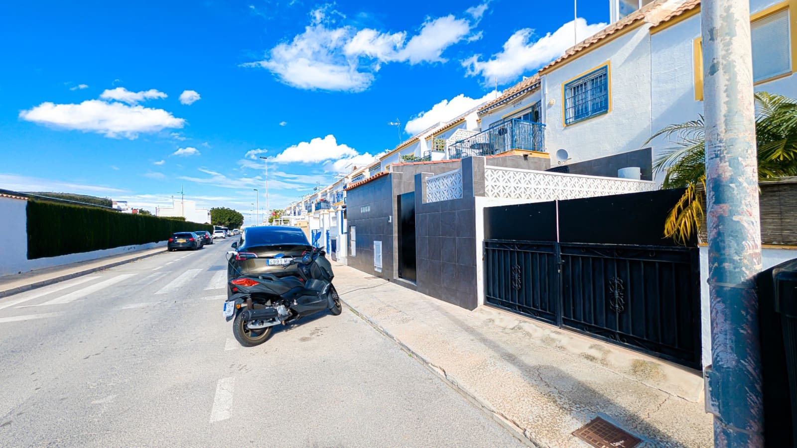 3 sovrum Radhus till salu i Torrevieja med pool - 171 990 € (Ref: 9665346)