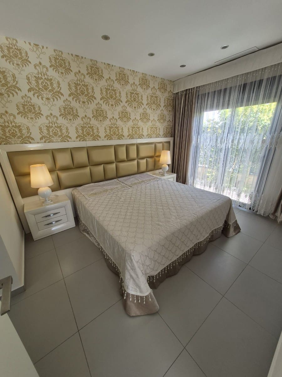 Adosado de 3 habitaciones en Ciudad Quesada en venta con piscina garaje - 459.000 € (Ref: 9669282)