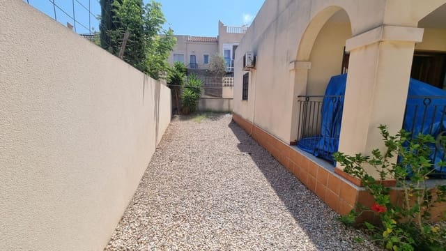 3 soverom Kjedet enebolig til salgs i El Moncayo - El Pòrtic, Guardamar del Segura med svømmebasseng - € 225 000 (Ref: 9669458)
