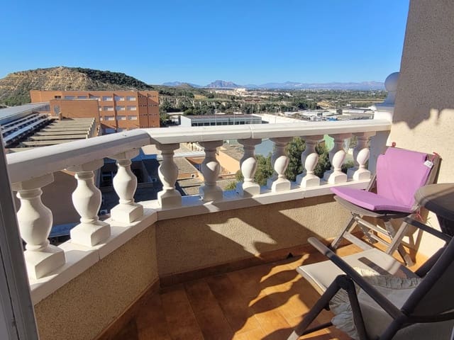 3 quarto Penthouse para venda em Zona Pueblo, Guardamar del Segura - 224 900 € (Ref: 9708995)