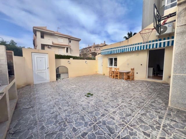 4 bedroom Semi-detached Villa for sale in Aguas Nuevas, Torrevieja with pool - € 159,500 (Ref: 9716568)