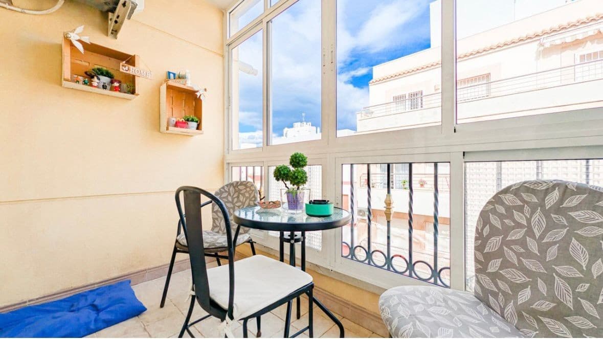 3 Zimmer Apartment zu verkaufen in Torrevieja - 162.500 € (Ref: 9716569)