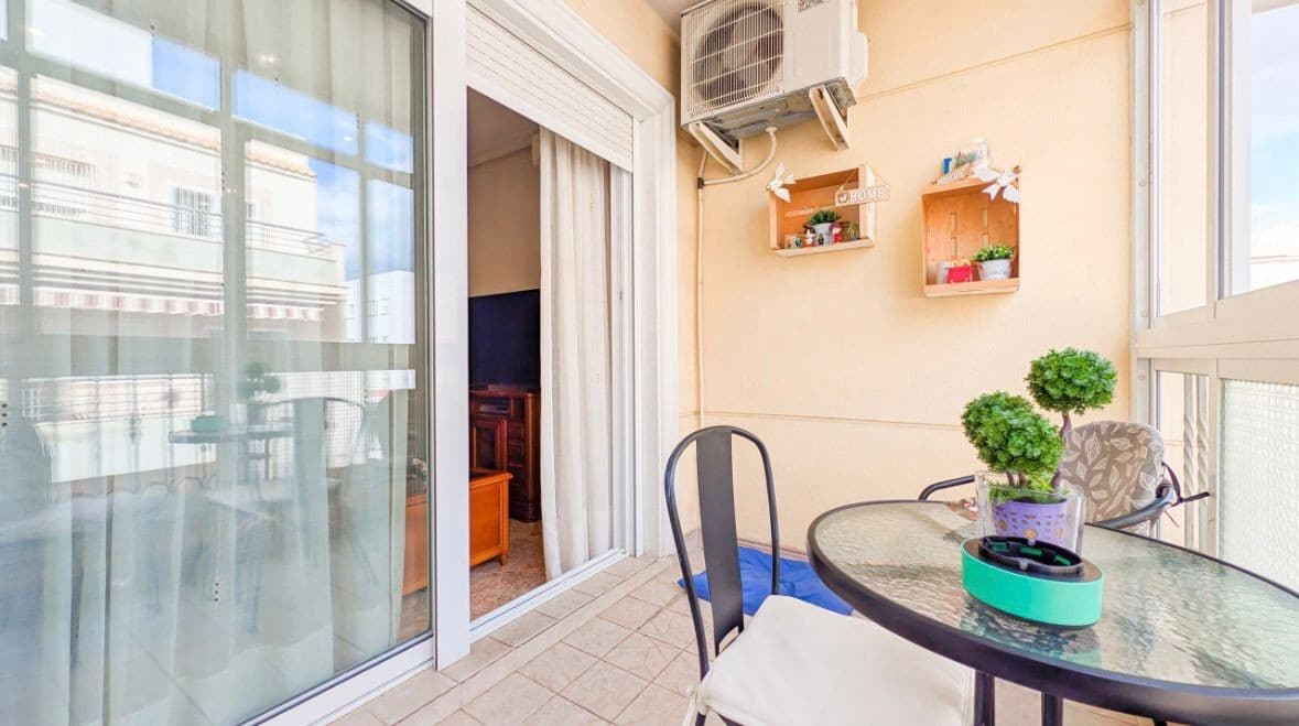 3 Zimmer Apartment zu verkaufen in Torrevieja - 162.500 € (Ref: 9716569)