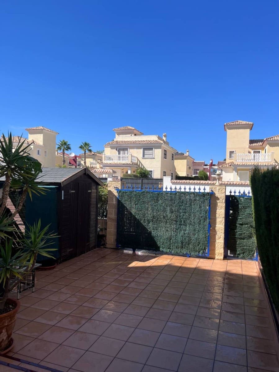 3 camera da letto Villetta a Schiera in vendita in El Raso con piscina - 270.000 € (Rif: 9720519)