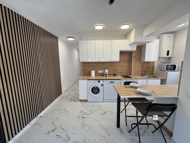 2 quarto Apartamento para venda em Centro, Torrevieja - 220 000 € (Ref: 9737338)