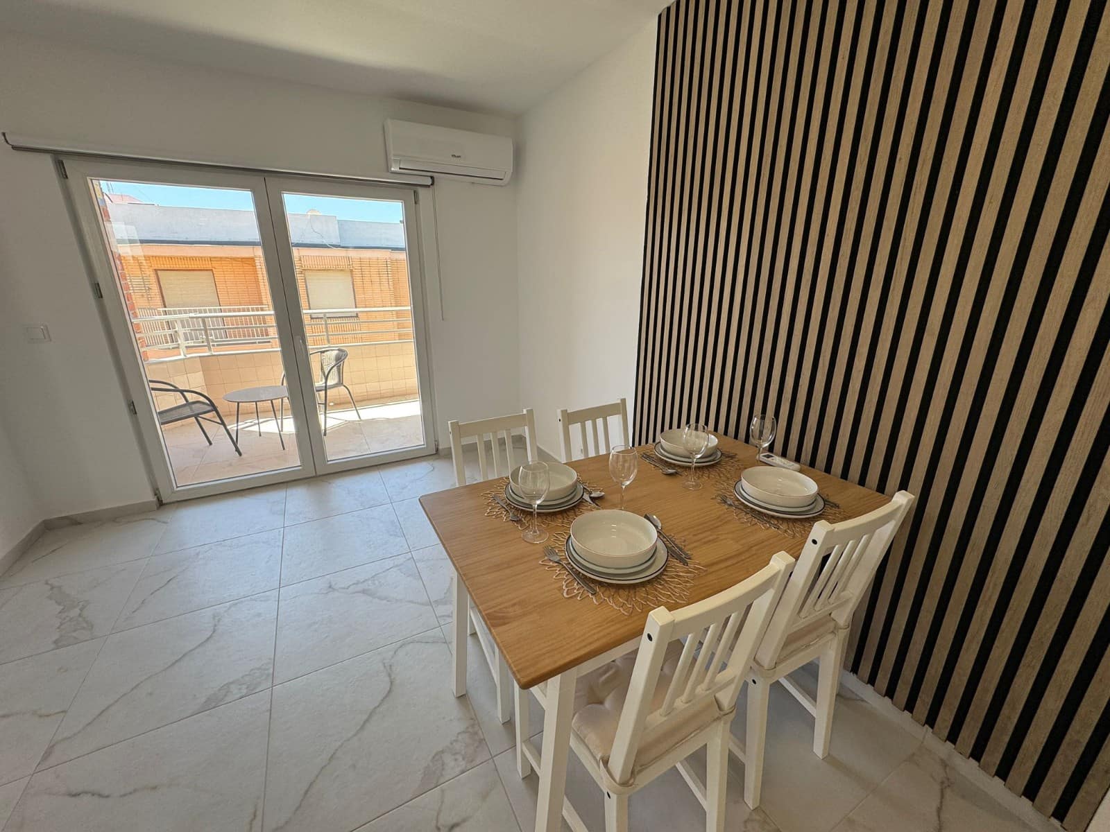 Ático de 3 habitaciones en Torrevieja en venta - 270.000 € (Ref: 9739109)