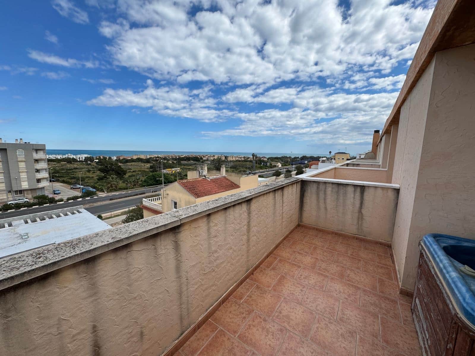 3 slaapkamer Rijtjeshuis te koop in Guardamar del Segura met zwembad garage - € 245.000 (Ref: 9772484)