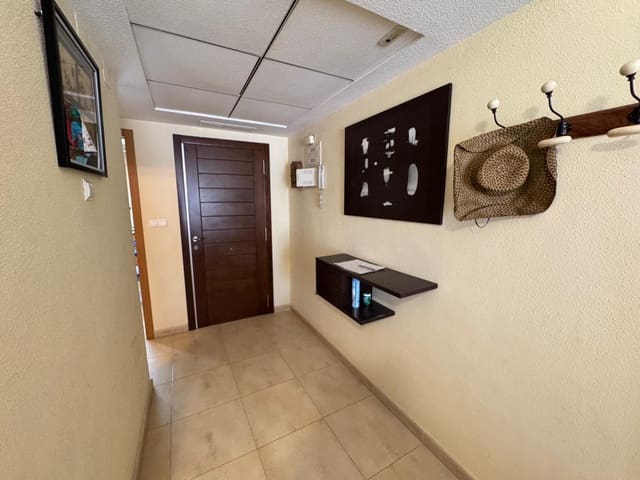 3 chambre Villa/Maison Mitoyenne à vendre à Los Secanos, Guardamar del Segura avec piscine garage - 245 000 € (Ref: 9772484)