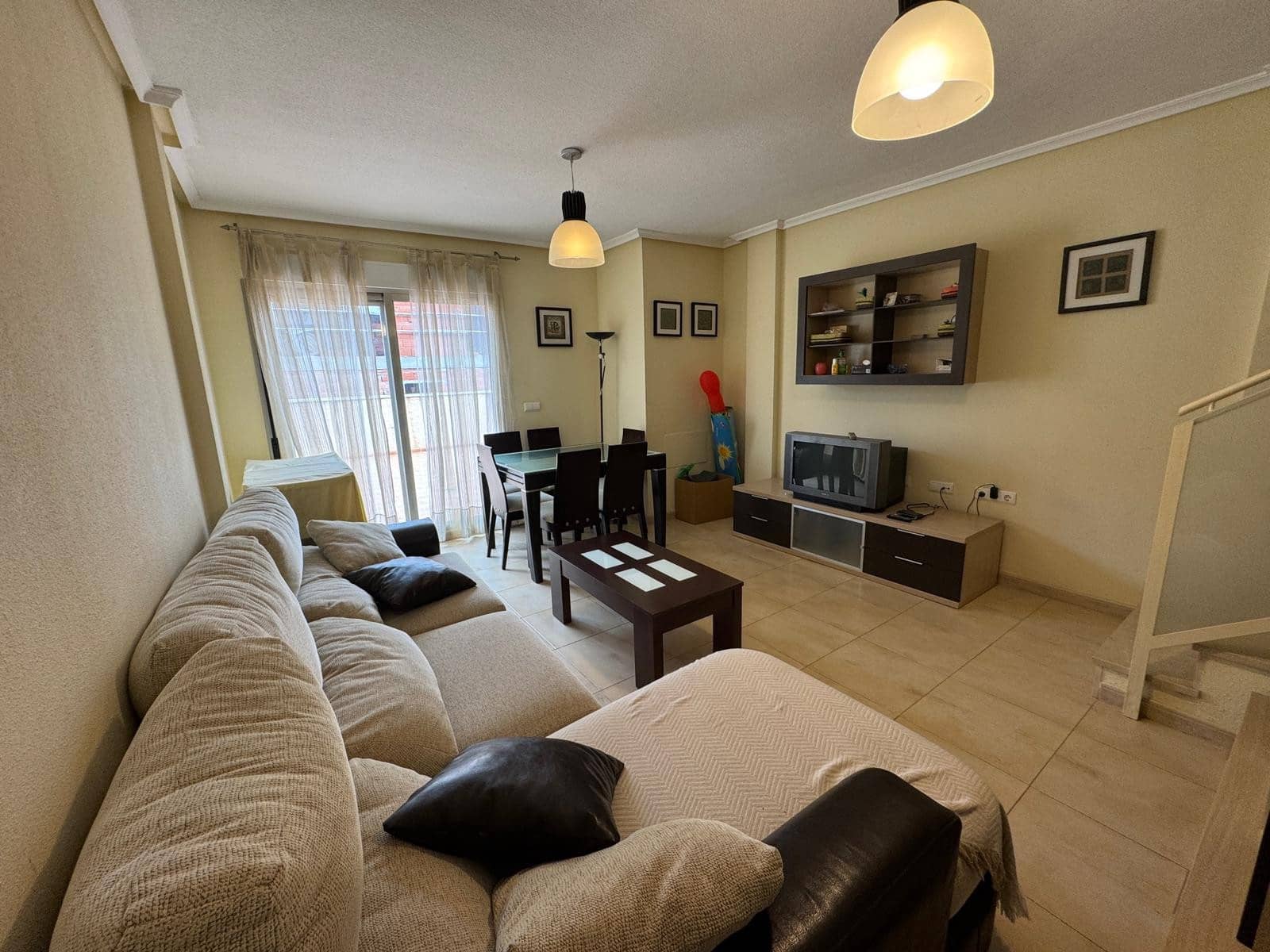 3 slaapkamer Rijtjeshuis te koop in Guardamar del Segura met zwembad garage - € 245.000 (Ref: 9772484)