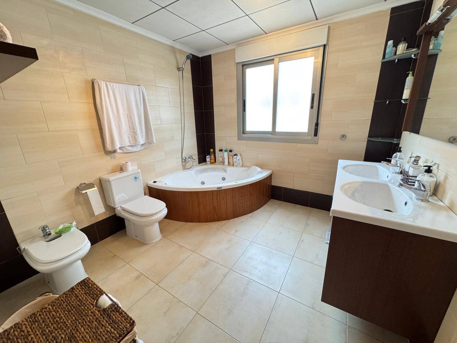 3 slaapkamer Rijtjeshuis te koop in Guardamar del Segura met zwembad garage - € 245.000 (Ref: 9772484)