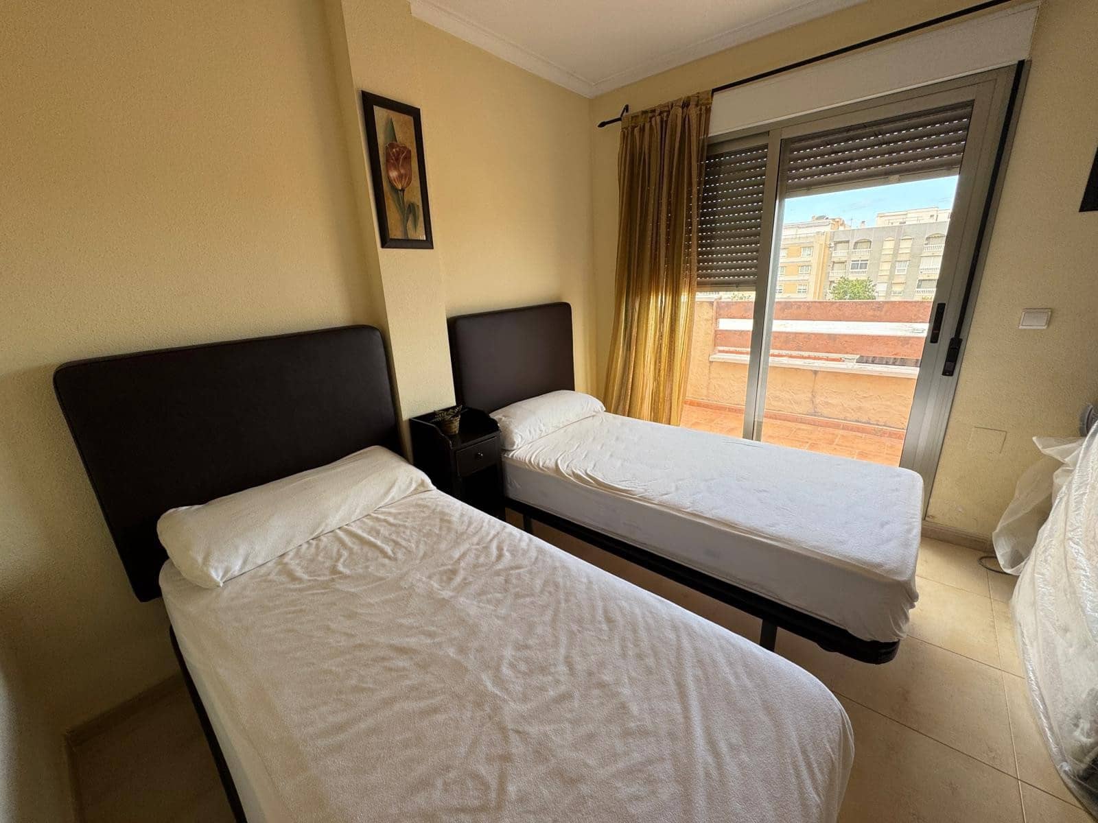 3 slaapkamer Rijtjeshuis te koop in Guardamar del Segura met zwembad garage - € 245.000 (Ref: 9772484)