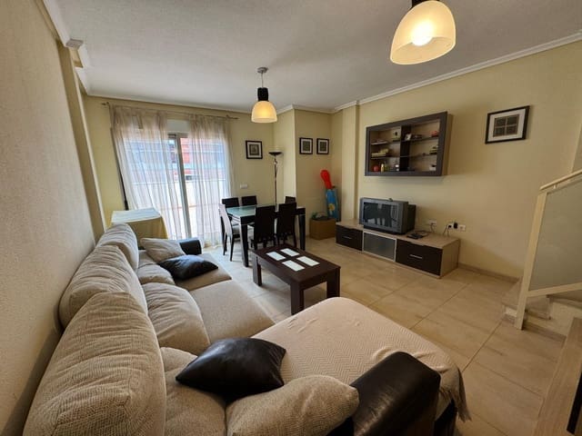 3 chambre Villa/Maison Mitoyenne à vendre à Los Secanos, Guardamar del Segura avec piscine garage - 245 000 € (Ref: 9772484)