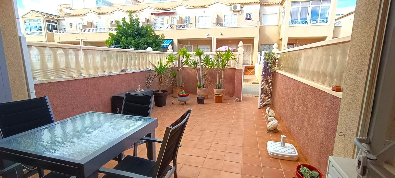 2 quarto Moradia em Banda para venda em La Zenia com piscina - 176 000 € (Ref: 9808937)