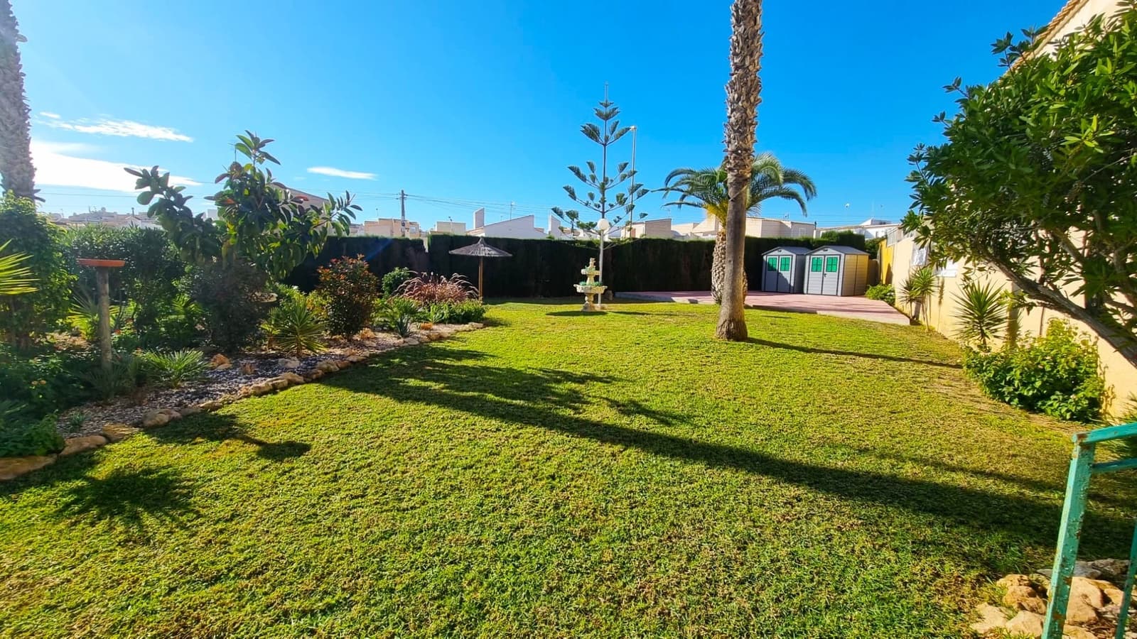 2 quarto Moradia em Banda para venda em La Zenia com piscina - 176 000 € (Ref: 9808937)