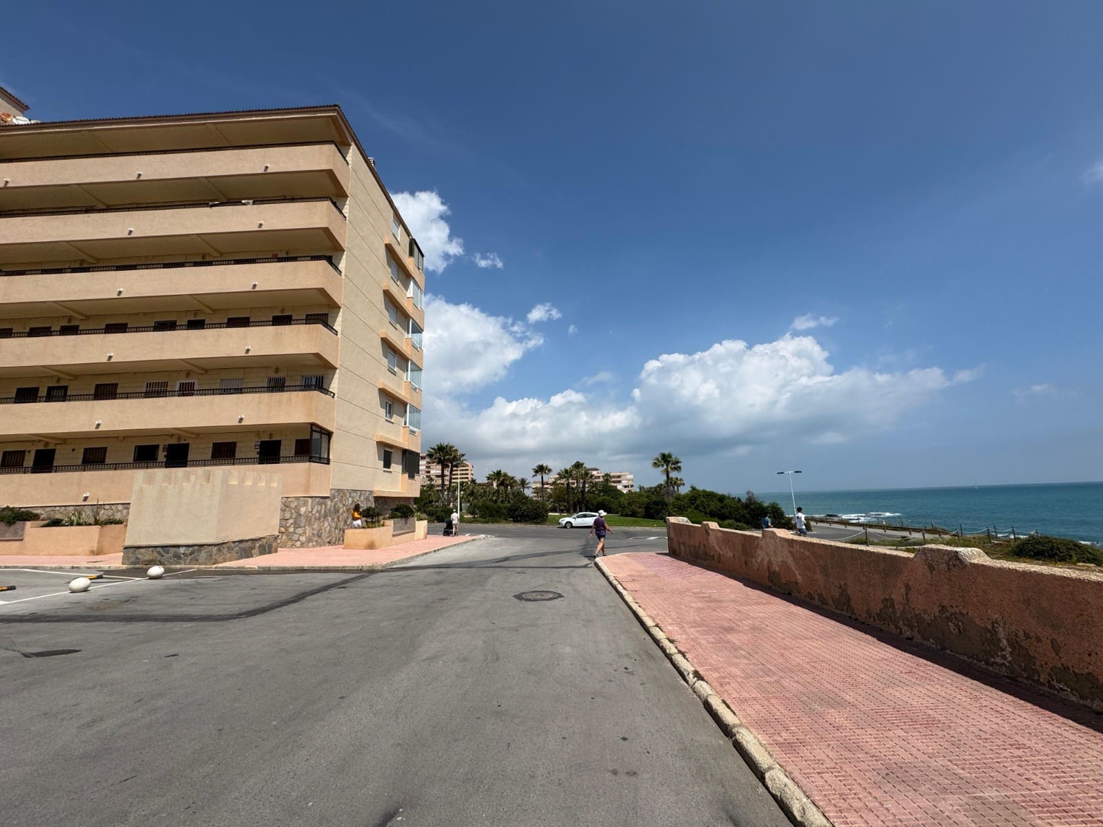1 slaapkamer Appartement te koop in Torrevieja - € 139.900 (Ref: 9815179)
