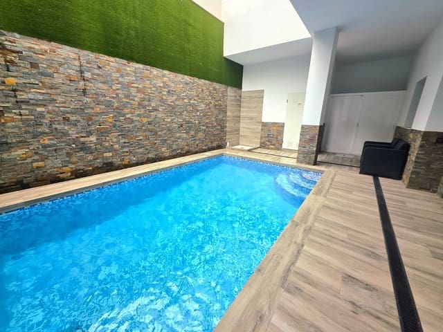 2 Zimmer Apartment zu verkaufen in Torrevieja mit Pool - 300.000 € (Ref: 9833054)