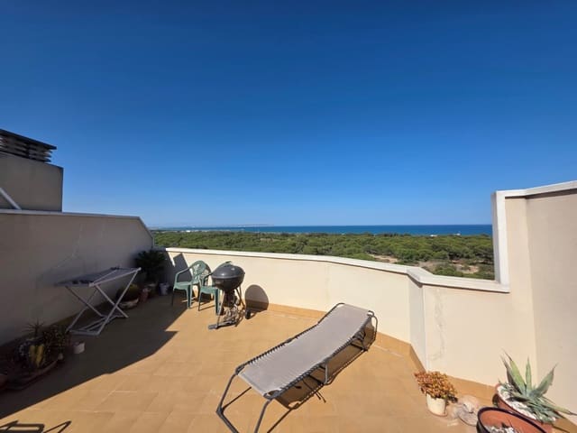 Ático de 2 habitaciones en Guardamar del Segura en venta - 235.000 € (Ref: 9872775)