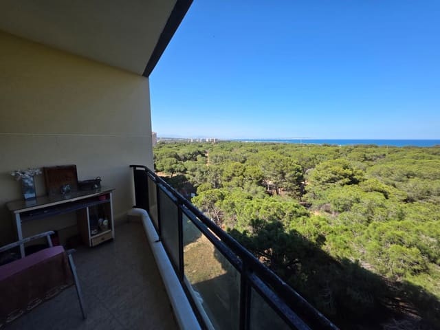 Ático de 2 habitaciones en Guardamar del Segura en venta - 235.000 € (Ref: 9872775)