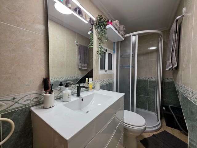 5 makuuhuone Huvila myytävänä paikassa La Marina, Elche / Elx mukana uima-altaan - 338 000 € (Ref: 9883404)