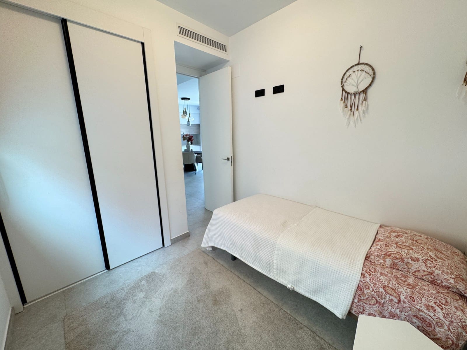 Apartamento de 3 habitaciones en Guardamar del Segura en venta con piscina - 399.000 € (Ref: 9891110)