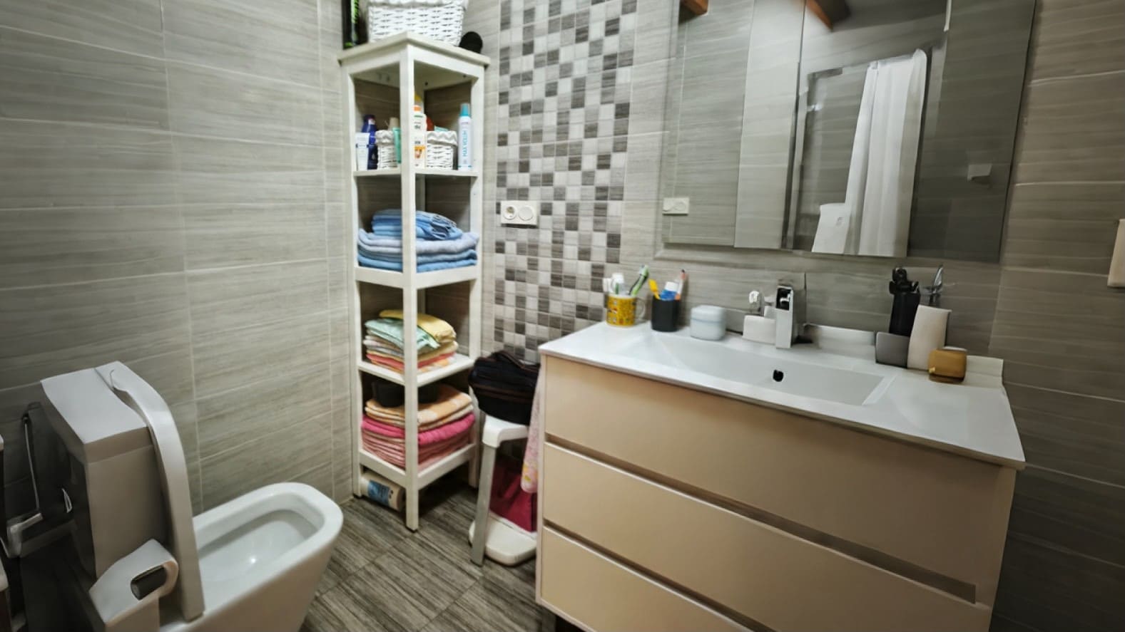 2 bedroom Apartment for sale in Guardamar del Segura with pool - € 189,900 (Ref: 9891363)