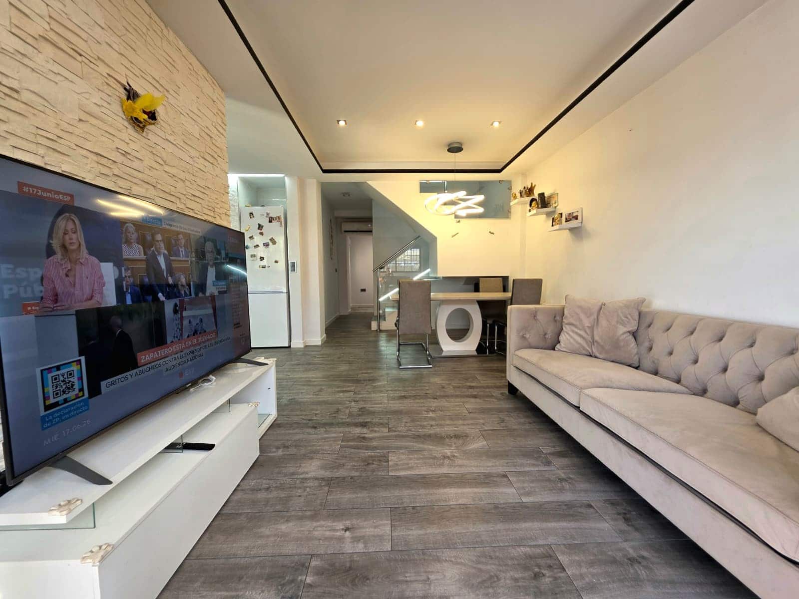 4 slaapkamer Villa te koop in Torrevieja met zwembad - € 299.000 (Ref: 9909784)